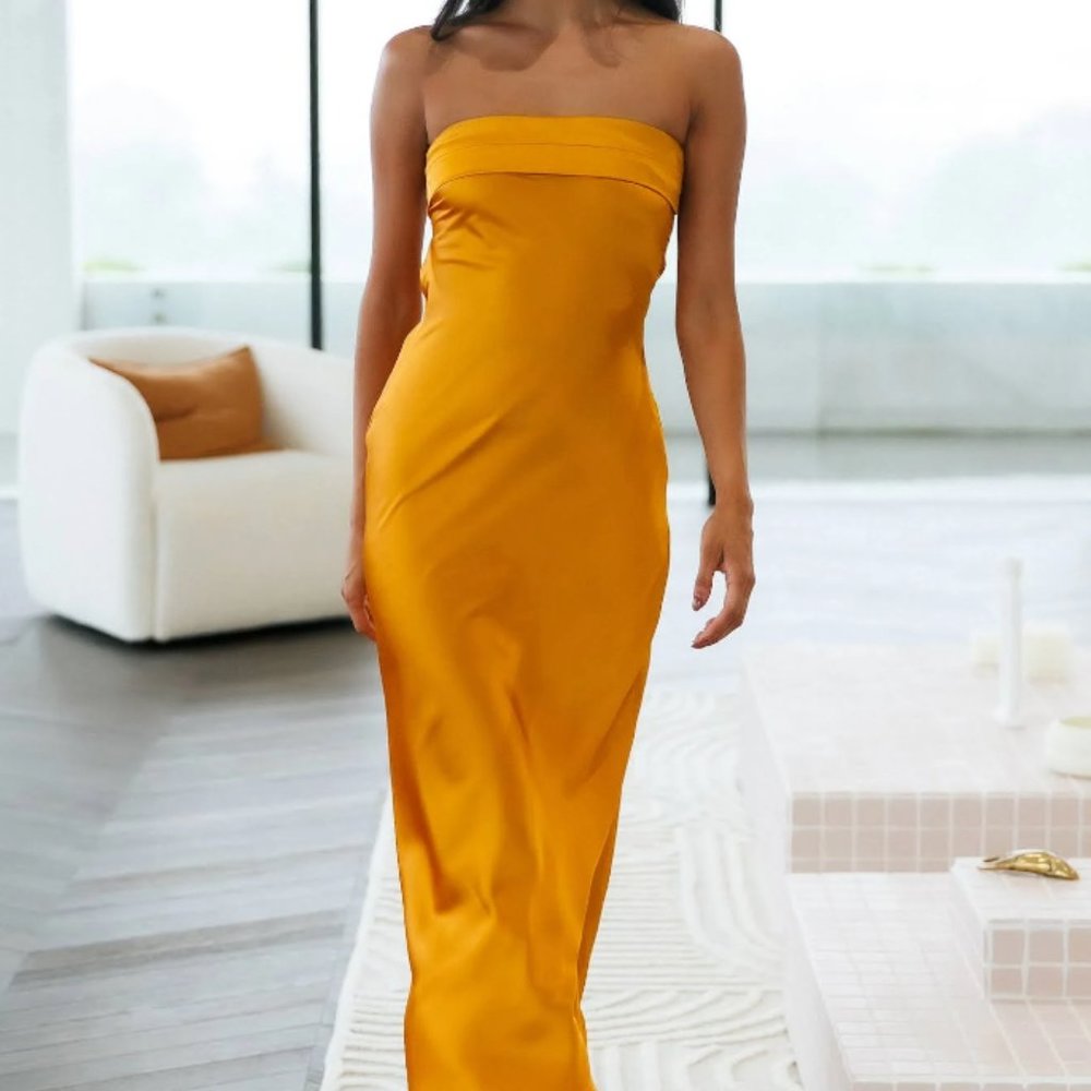 Hello Molly COOLNESS CALLING MAXI DRESS GOLDEN